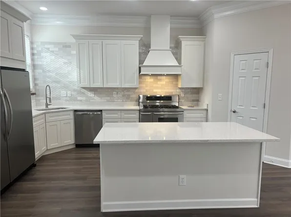 3215 Concord Cir SE, Smyrna, GA 30080