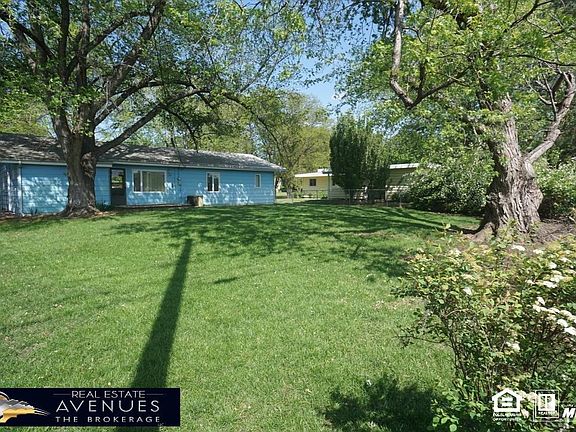 2nd image of 421 Eastborough Ln