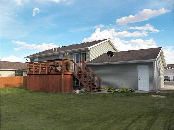 2nd image of 1209 Gardenia Dr