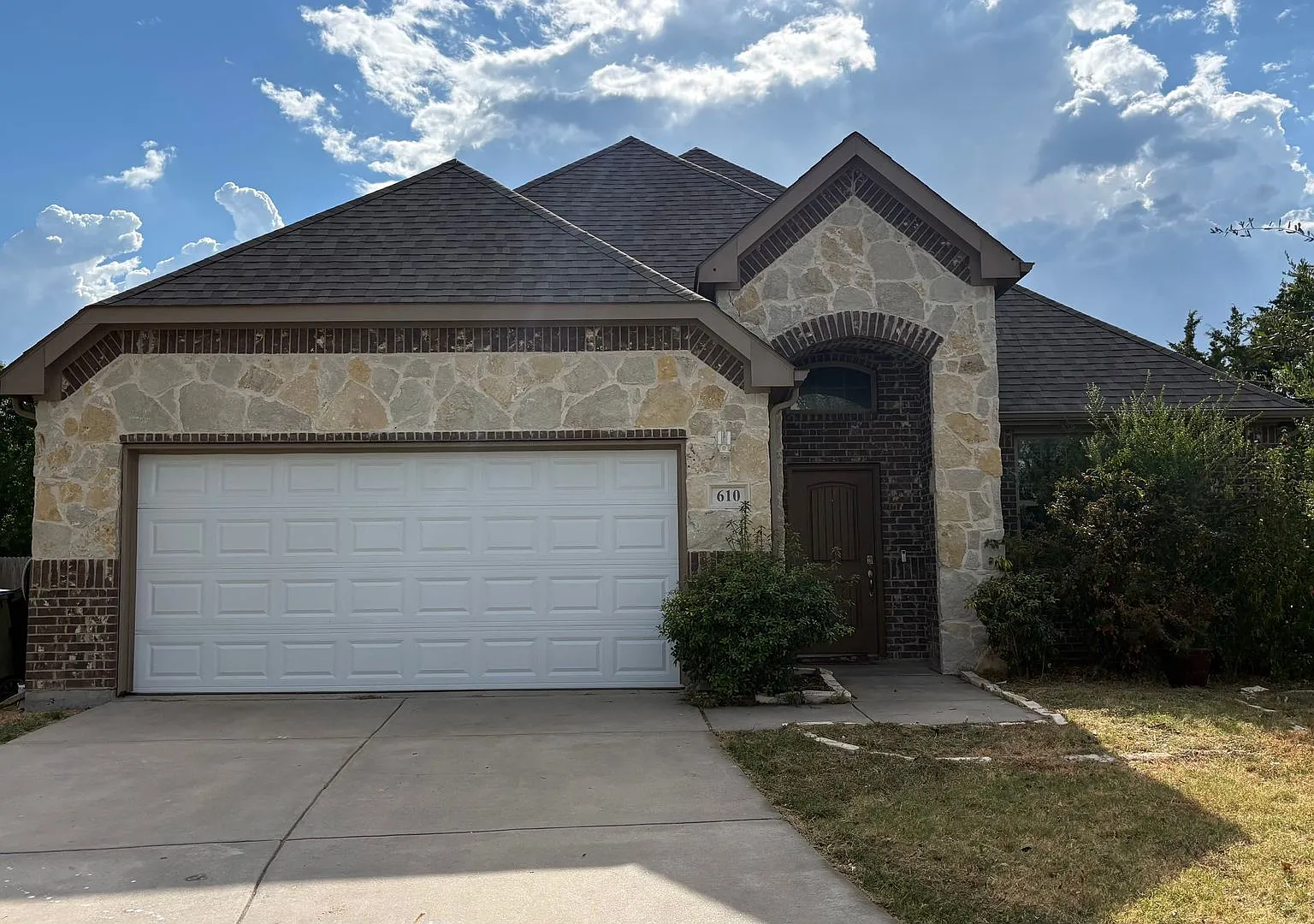 610 Alderwood, Greenville, TX 75402 — Photo 1