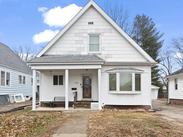 2012 S Pasfield St, Springfield, IL 62704