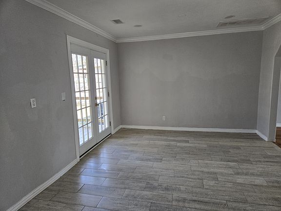 4th image of 2333 W Eubanks St