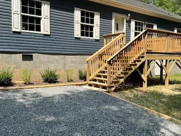 13105 Thunder Rd, King George, VA 22485