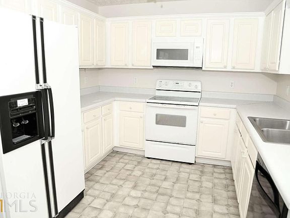 5th image of 408 West Ave