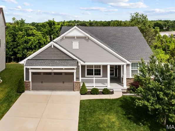 5921 Hawkins Ridge Ct, Saint Louis, MO 63129