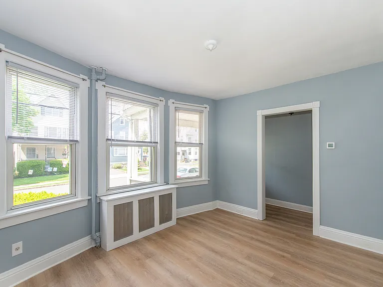 91 Walnut St — Photo 3