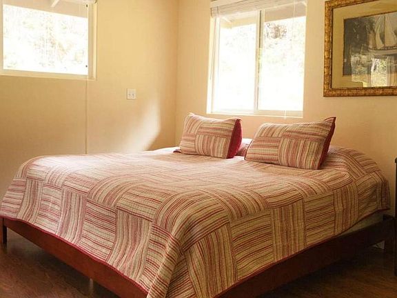 Queen sized bed.