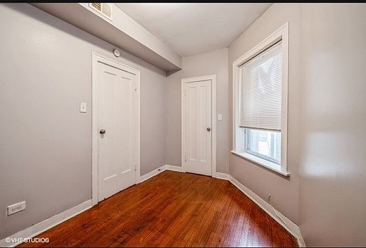 4th image of 7002 S Vernon Ave #2