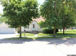 1328 Sherwood St, Worthington, MN 56187