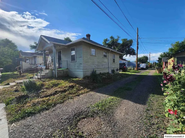 515 E Gibbon St, Laramie, WY 82072