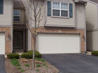 615 W Georgian Ct, Addison, IL 60101