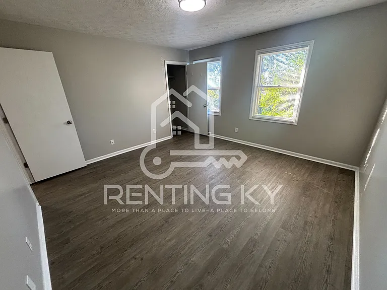1663 Foxhaven Dr — Photo 12