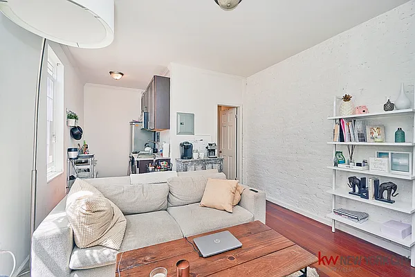 Rented by Keller Williams NYC | media 9