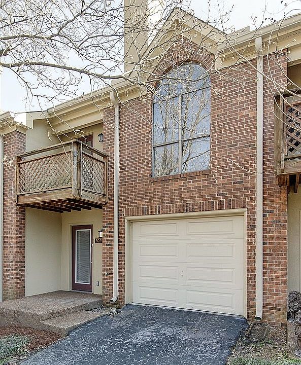 1st image of 202 Riverstone Ct