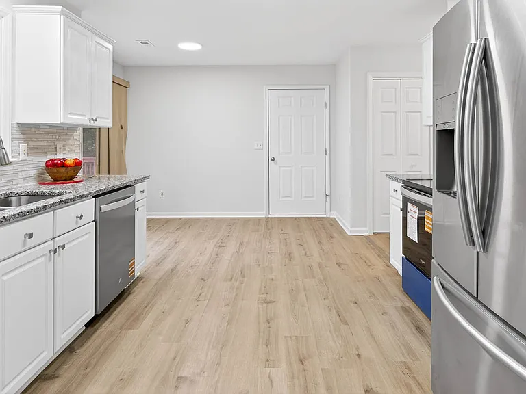 106 Sarabande Dr — Photo 12