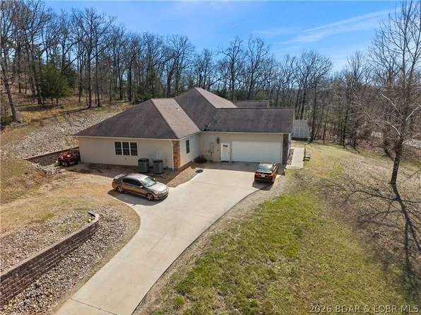 47 Mockingbird Rd, Lake Ozark, MO 65049