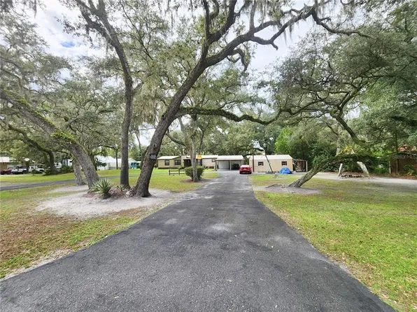 12555 E Walton Dr, Floral City, FL 34436