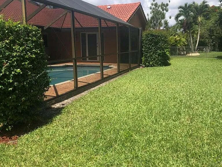 8649 NW 57th Ct — Photo 28