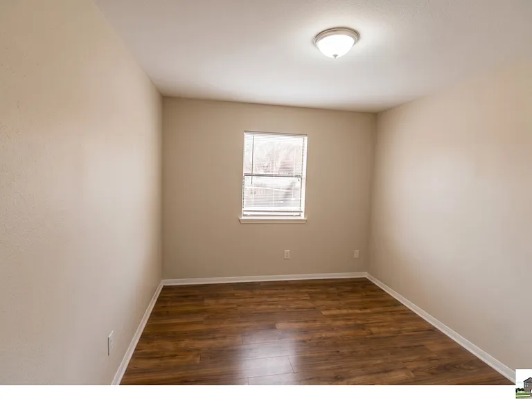 304 Erby Ave #A — Photo 6