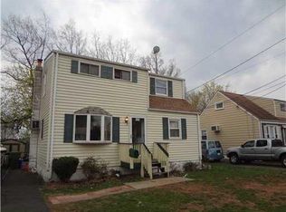 127 Wagner St, Edison, NJ 08837