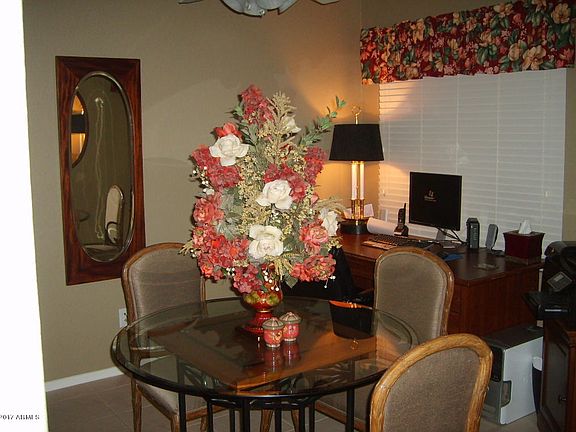 Dining room /office