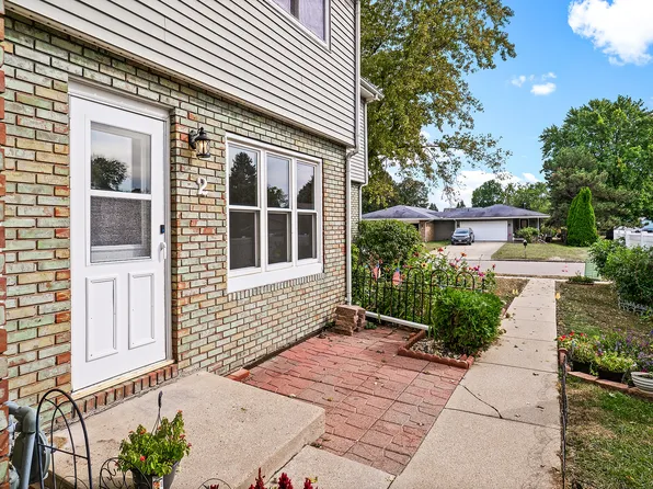 1402 Keller Rd, Normal, IL 61761