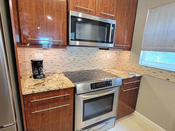 5th image of 232 Saint Augustine Ave #2-307