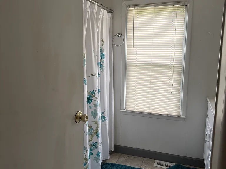 Full bath