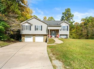 222 Camden Woods Dr, Thomasville, NC 27360