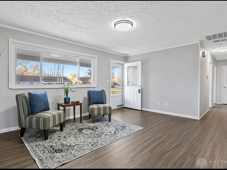 4447 Blueberry Ave — Photo 9