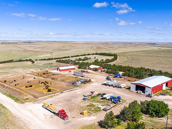 2nd image of 2105 Road 30