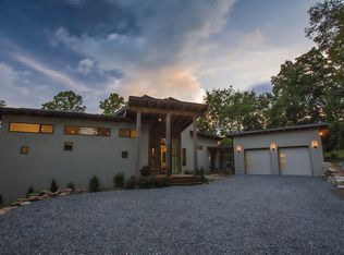 184 Hickory Forest Rd, Fairview, NC 28730