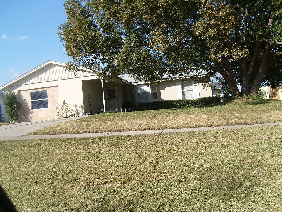 Home view from the street