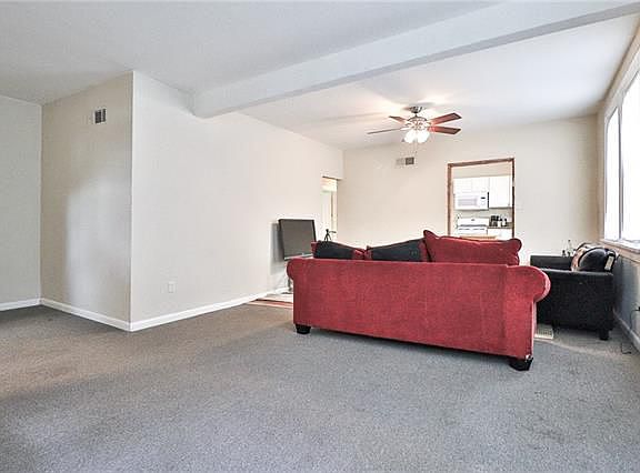 3rd image of 5409 Fontainebleau Dr