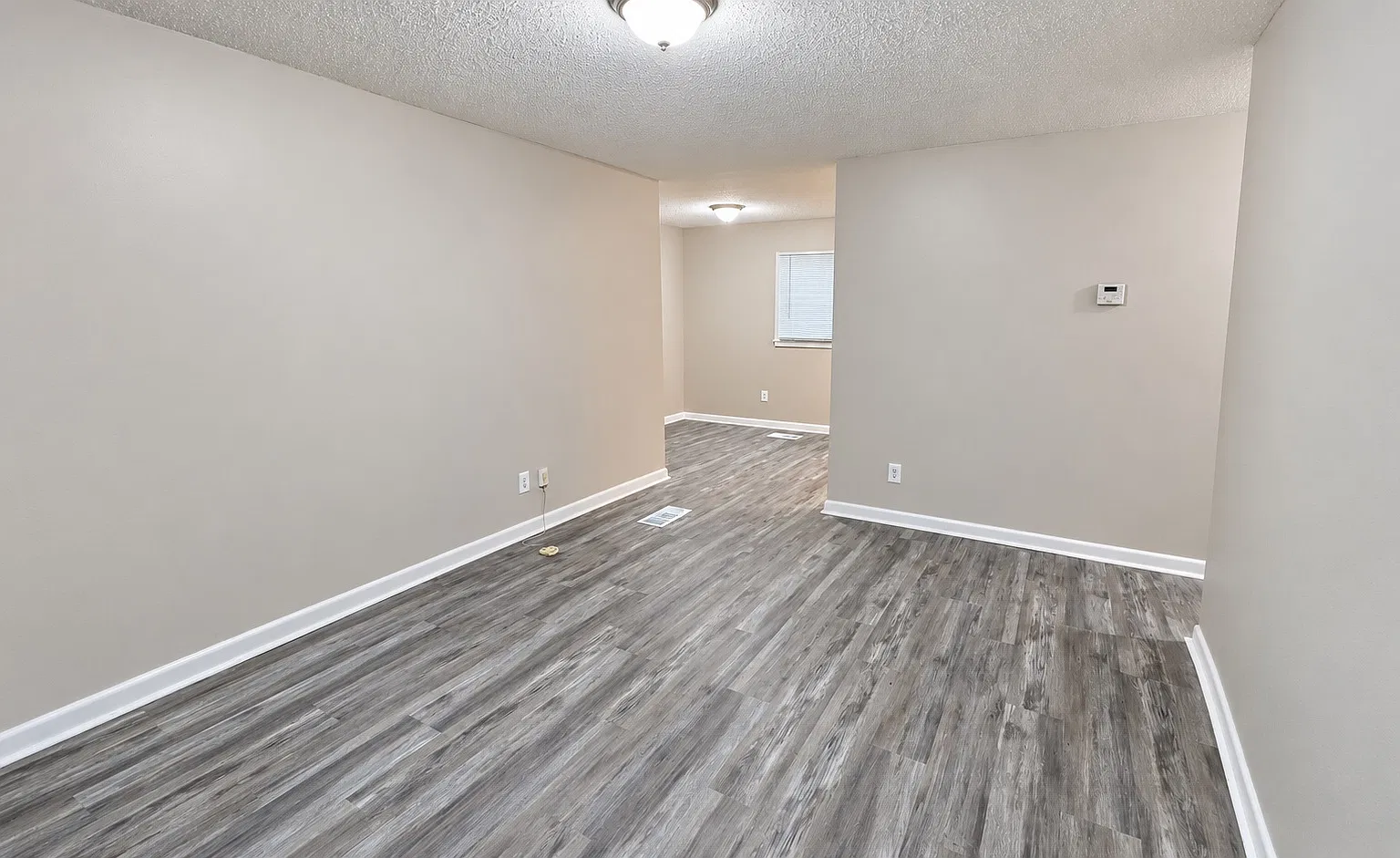 2152 Paradise Lake Avenue - 1 — Photo 2