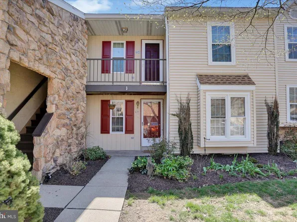 153 Valley Greene Cir, Wyomissing, PA 19610