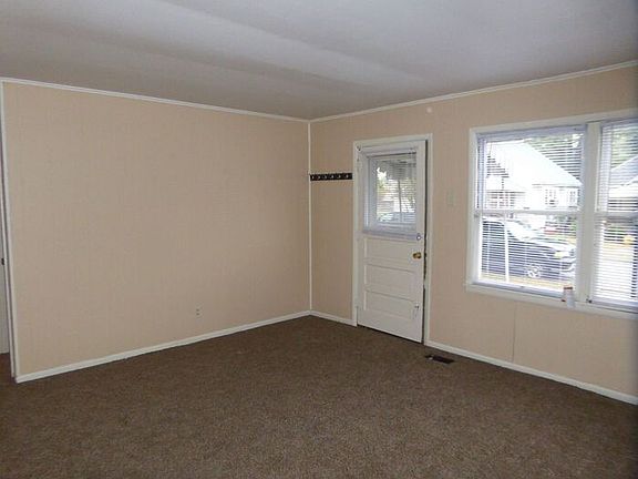 4th image of 2028 N 22nd St