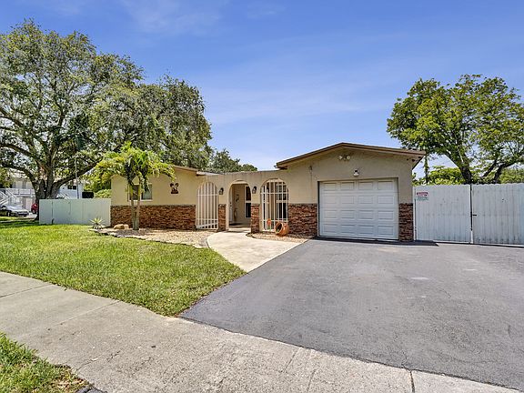 5th image of 9101 SW 52nd Court