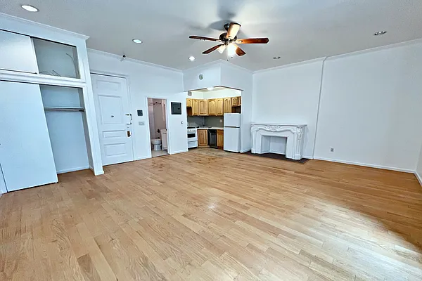 Rented by Douglas Elliman | media 3