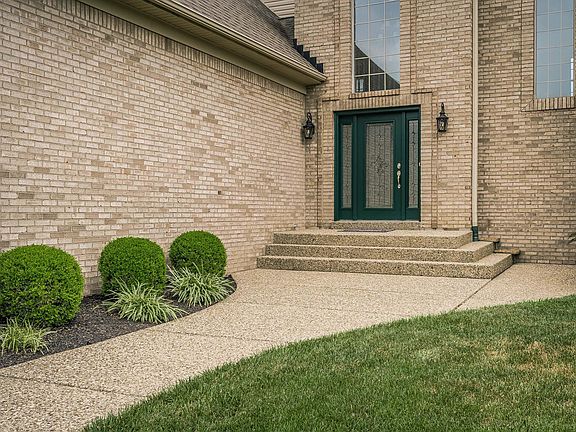 4th image of 3212 Deer Pointe Pl