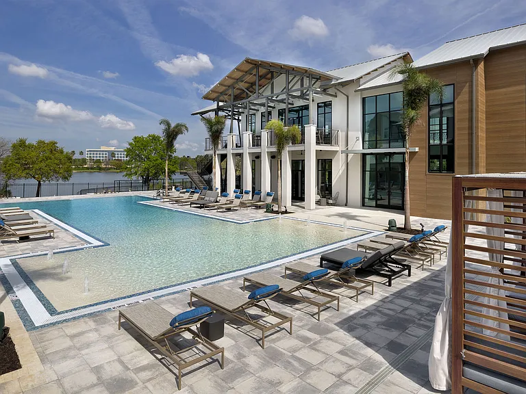 Altaire at Millenia — Photo 23
