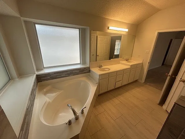 748 Summerfield Dr — Photo 15