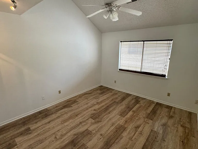 2425 Holly Hall St #116 — Photo 31