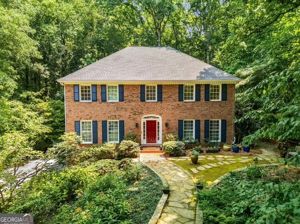 9430 Huntcliff Trce, Sandy Springs, GA 30350