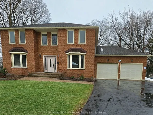 29 Robinhood Ct, North Bay, ON P1C 1L3