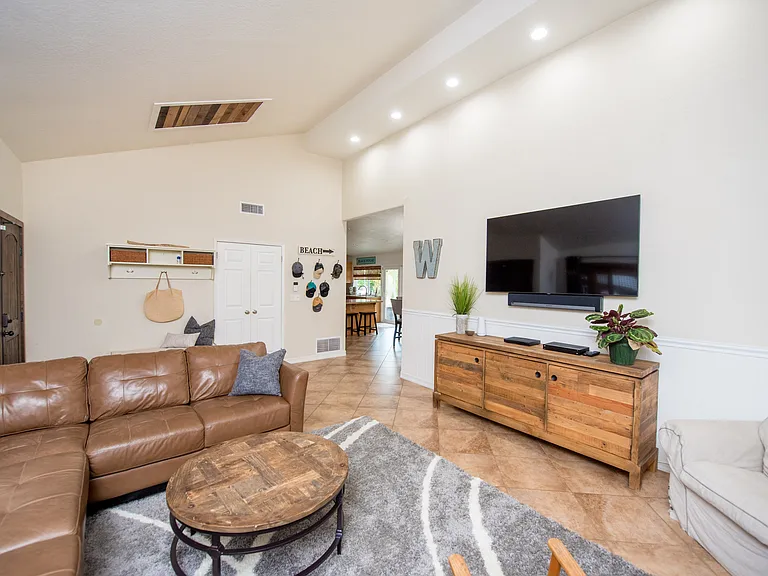 9862 Chance Cir — Photo 8