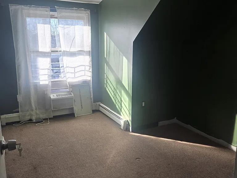 124 Nicholas Ave #2 — Photo 5