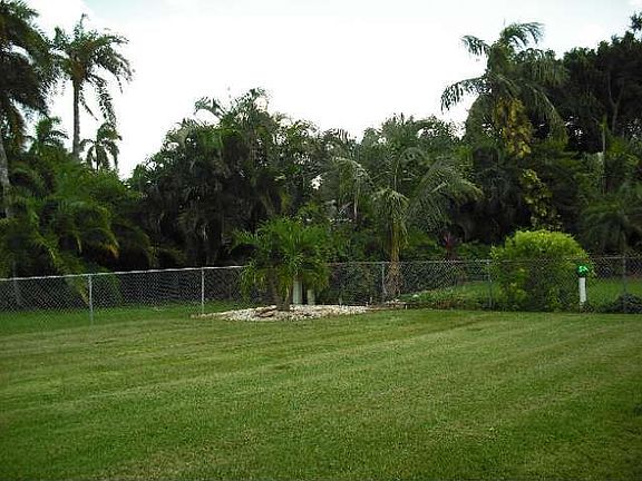 3rd image of 5619 Sonnen Ct