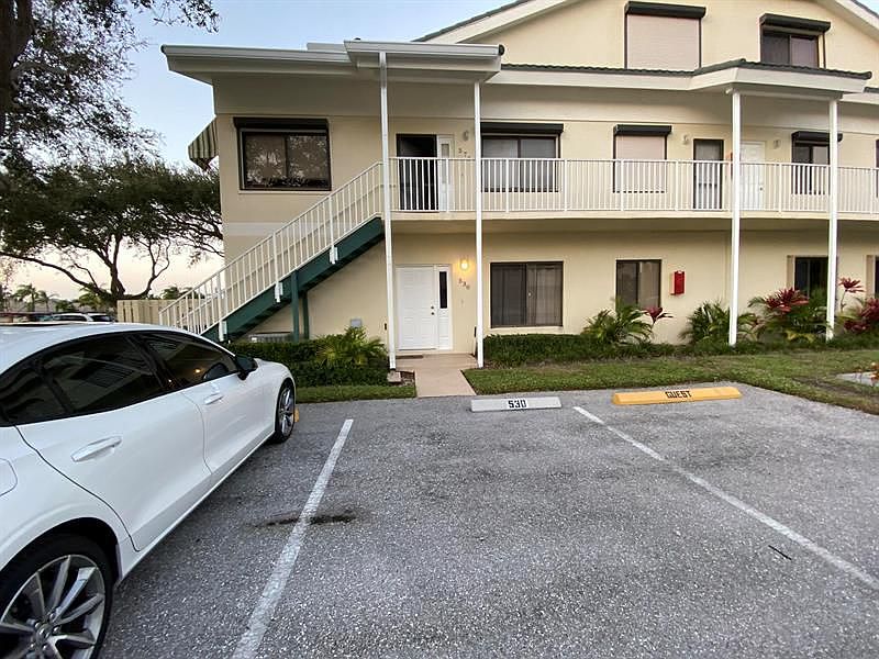 1st image of 530 Bella Vista Ct S #30