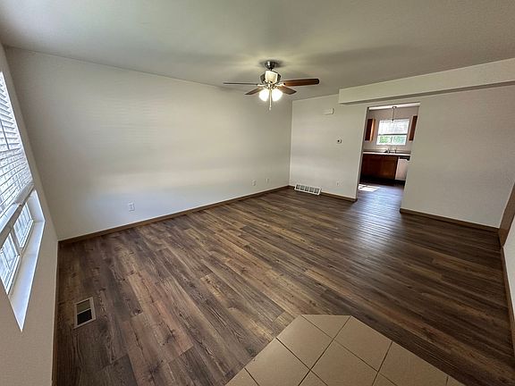 4th image of 222-228 Truman Ct